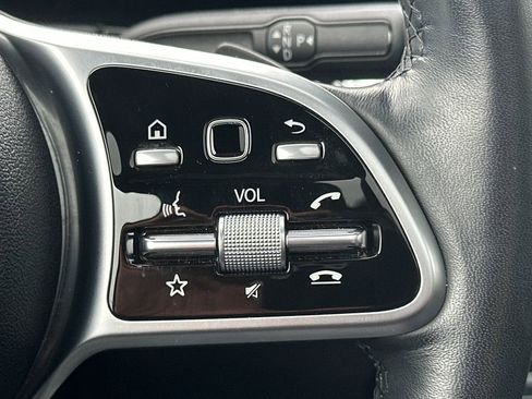 Certified 2022 Mercedes-Benz GLB 250 4MATIC image 23