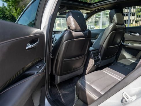 Used 2019 Cadillac XT4 Sport FWD image 13