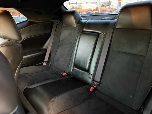 Used 2022 Dodge Challenger GT w/ Plus Package image 15