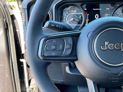 New 2026 Jeep Gladiator Rubicon AWD/4WD image 28