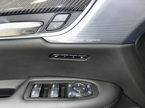 Certified 2025 Cadillac XT6 Sport w/ Technology Package image 11