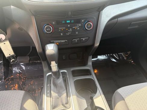 Used 2017 Ford Escape SE FWD image 23