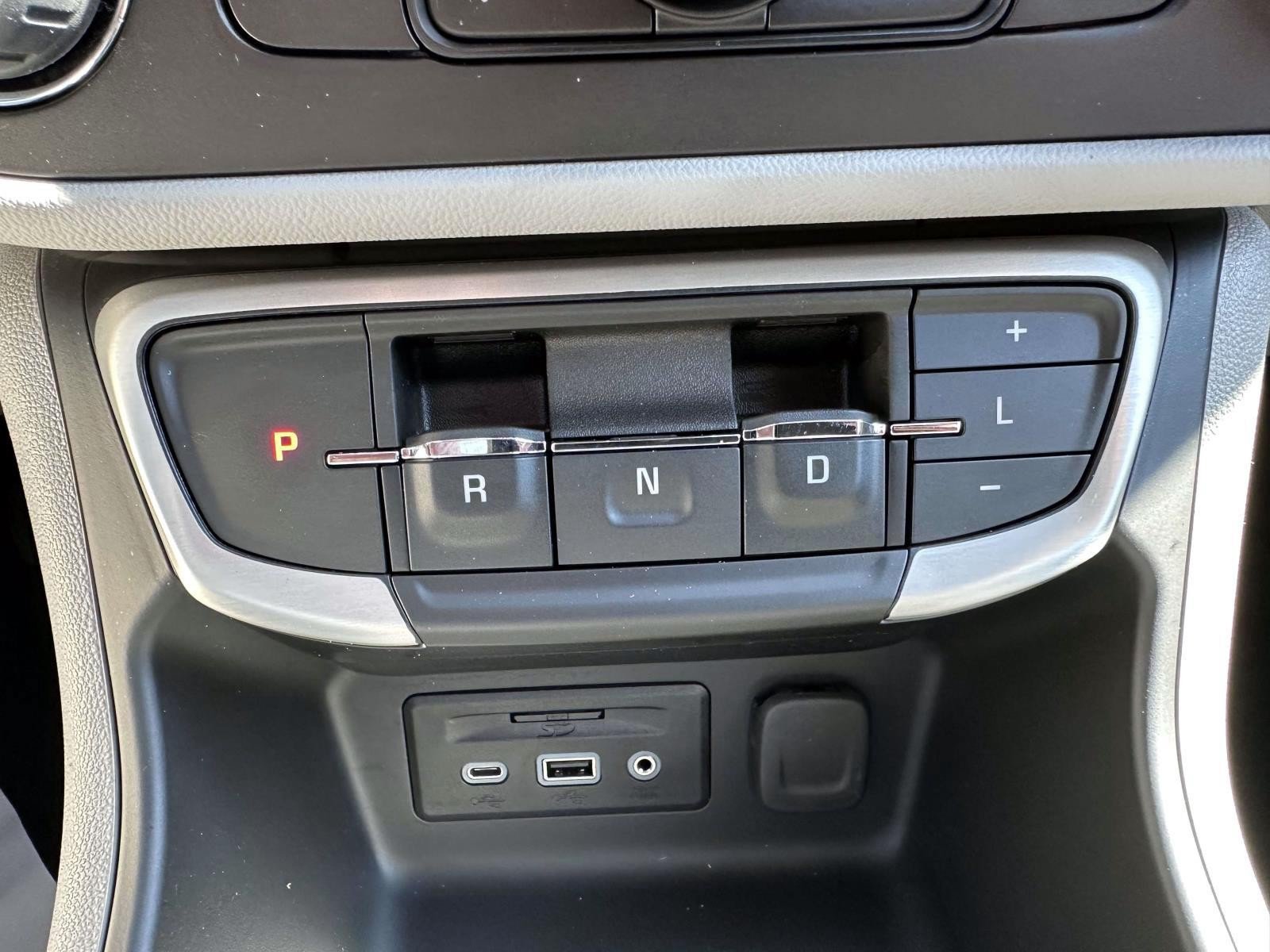 Used 2023 GMC Terrain SLE w/ Driver Convenience Package AWD/4WD image 25