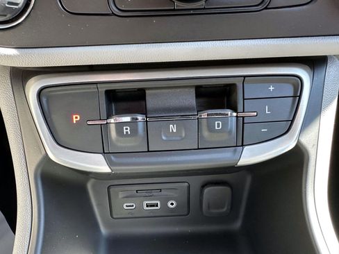 Used 2023 GMC Terrain SLE w/ Driver Convenience Package AWD/4WD image 25