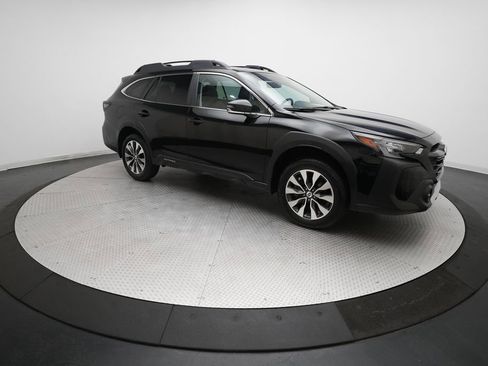 Used 2025 Subaru Outback Limited image 38