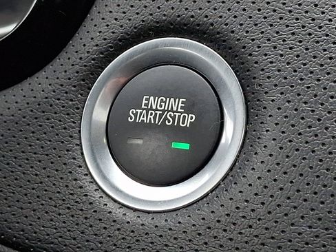 Certified 2025 Cadillac XT5 Premium Luxury image 35