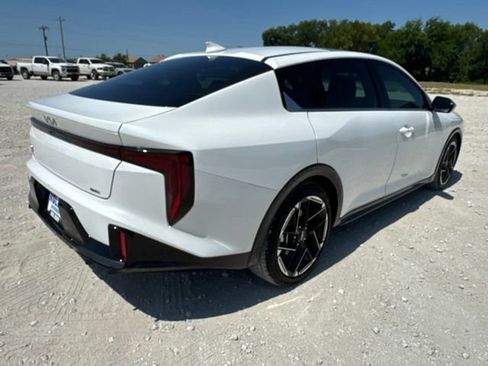 Used 2025 Kia K4 GT-Line w/ GT-Line Premium Package FWD image 7
