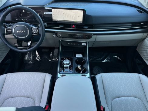 New 2026 Kia Carnival SX FWD image 11