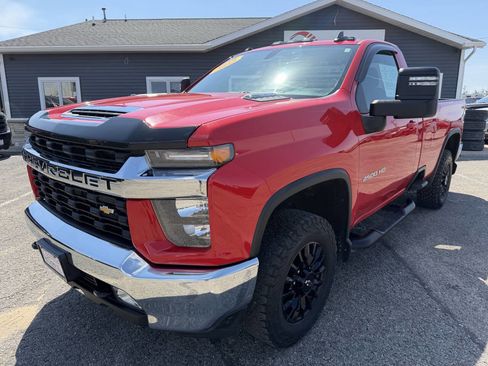 Used 2022 Chevrolet Silverado 2500 LT w/ Convenience Package AWD/4WD image 1