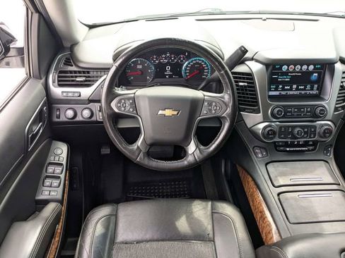 Used 2018 Chevrolet Tahoe Premier AWD/4WD image 15