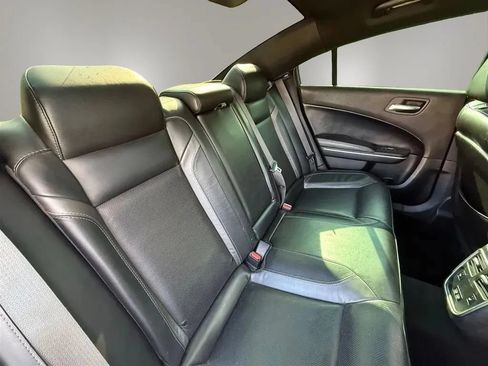 Used 2020 Dodge Charger SXT w/ Leather Interior Group RWD image 23