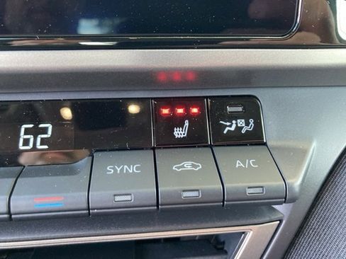 New 2025 Toyota Camry LE w/ Convenience Package image 24