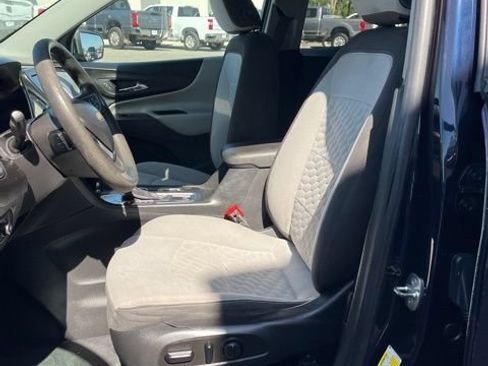 Used 2020 Chevrolet Equinox LS w/ LS Convenience Package FWD image 30