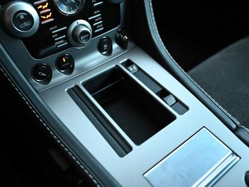 Used 2009 Aston Martin DBS Coupe RWD image 15