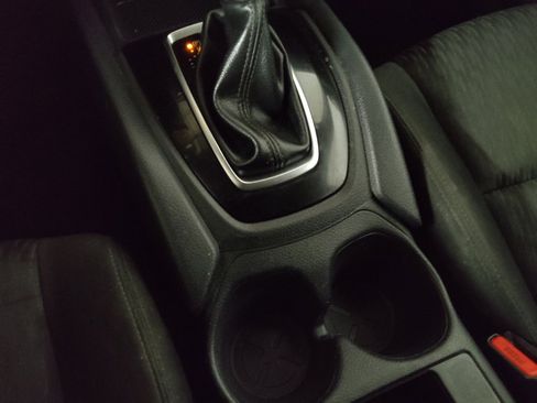 Used 2018 Nissan Rogue S image 26