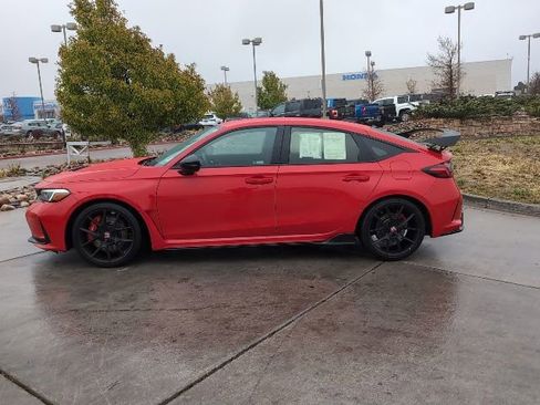 Used 2024 Honda Civic Type R image 4