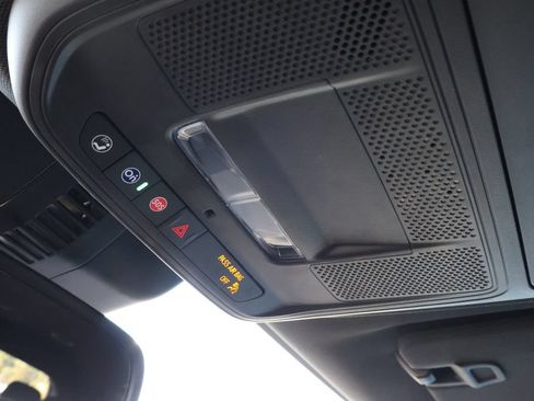 Used 2024 GMC Acadia Elevation FWD image 28