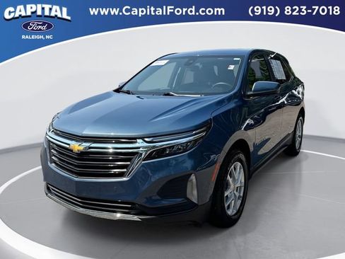 Used 2024 Chevrolet Equinox LT FWD image 1