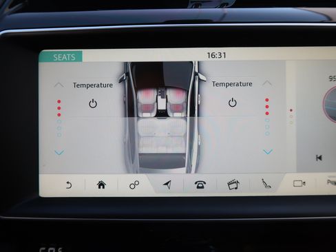 Used 2018 Jaguar F-PACE Portfolio image 20