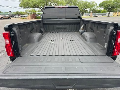 Used 2020 Chevrolet Silverado 3500 High Country image 8
