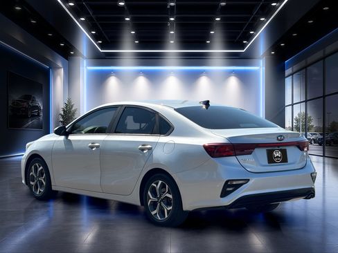 Used 2020 Kia Forte LXS FWD image 6