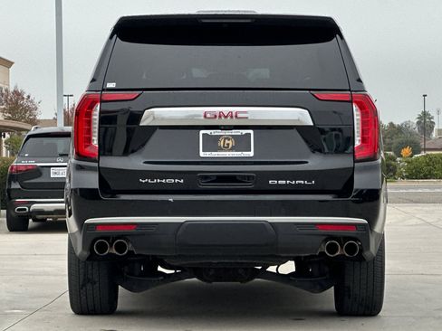 Used 2021 GMC Yukon Denali w/ Advanced Technology Package image 5