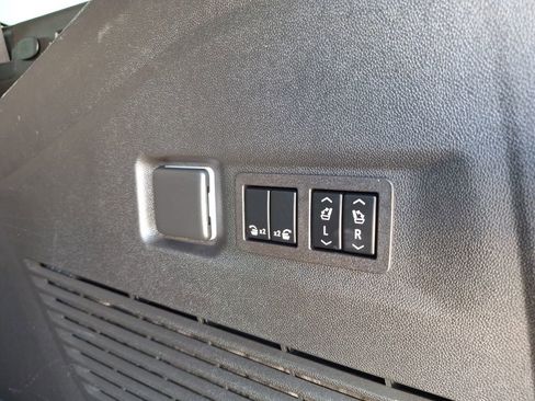 Used 2023 GMC Yukon XL Denali w/ LPO, Floor Liner Package image 30