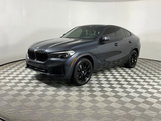 Used 2022 BMW X6 xDrive40i w/ Premium Package video 1