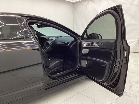Used 2017 Lincoln MKZ Reserve w/ Luxury Package AWD/4WD image 18