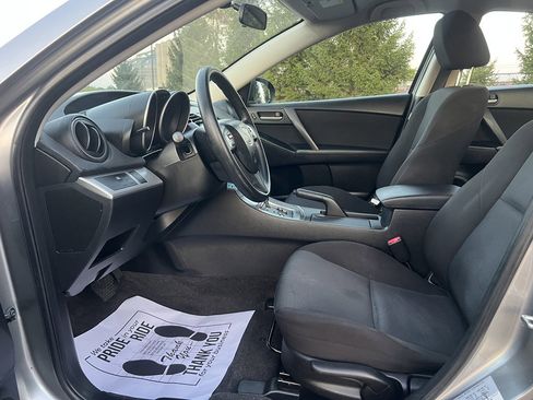 Used 2010 MAZDA MAZDA3 i Touring image 17