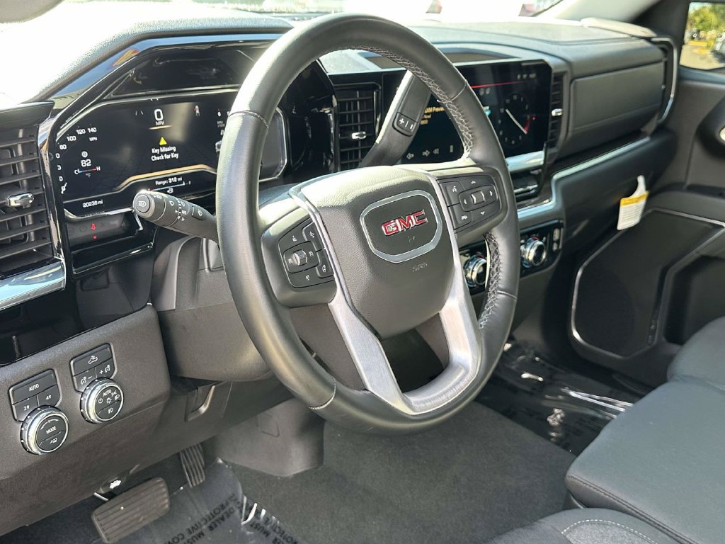 Used 2025 GMC Sierra 1500 Elevation AWD/4WD image 2