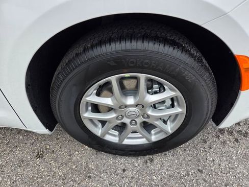 New 2026 Chrysler Voyager LX image 17