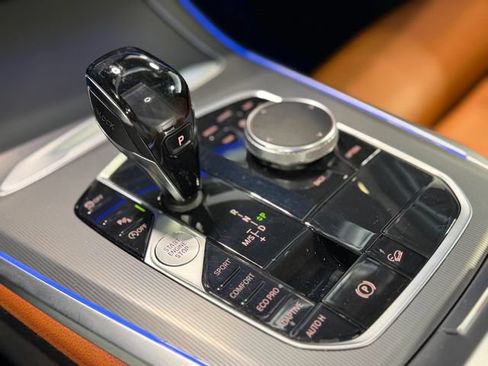 Used 2019 BMW X5 xDrive40i w/ Convenience Package AWD/4WD image 35