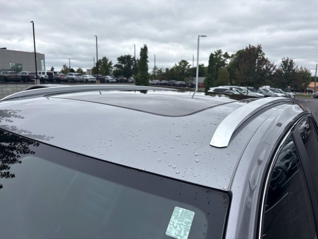 Used 2024 Volkswagen Atlas Cross Sport SEL R-Line AWD/4WD image 20