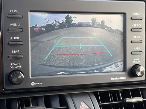 Certified 2020 Toyota RAV4 XLE w/ Carpet Mat Package AWD/4WD image 15