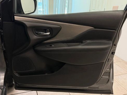 Used 2016 Nissan Murano SV FWD image 24