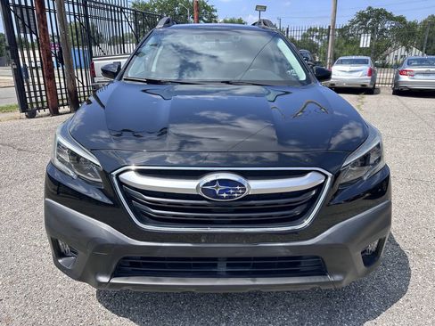 Used 2020 Subaru Outback Premium w/ Popular Package #1 AWD/4WD image 2