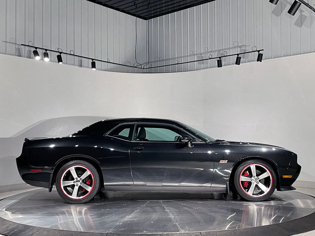 Used 2013 Dodge Challenger SRT8 w/ Harman Kardon Audio Group RWD image 5