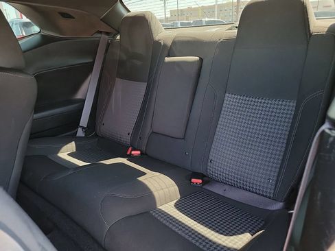Used 2022 Dodge Challenger SXT RWD image 19