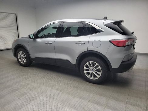 Used 2022 Ford Escape SE w/ Cold Weather Package AWD/4WD image 3