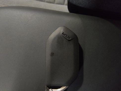 Used 2025 Kia K4 EX FWD image 32