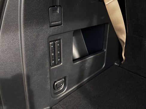 Used 2022 Ford Expedition XLT image 33