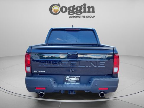 Used 2024 Honda Ridgeline Black Edition image 4