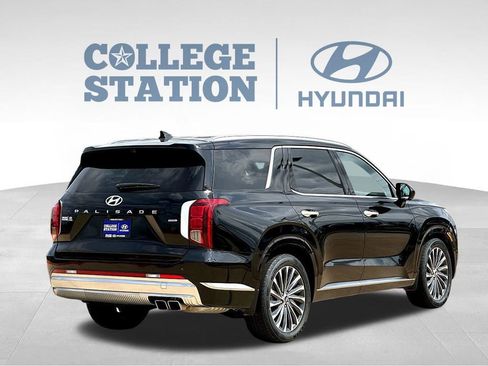 Used 2023 Hyundai Palisade Calligraphy w/ Winter Package AWD/4WD image 10