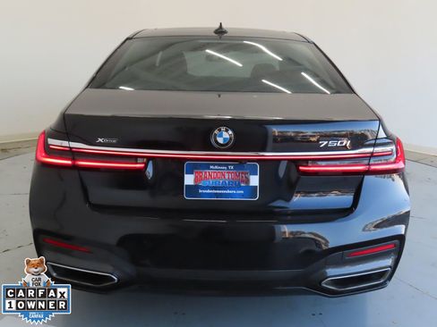Used 2022 BMW 750i xDrive w/ M Sport Package image 6