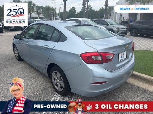 Used 2018 Chevrolet Cruze LS FWD image 6