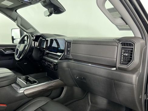 Used 2024 Chevrolet Silverado 2500 LTZ w/ LTZ Plus Package image 30