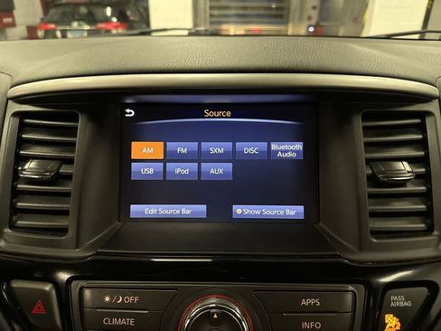 Used 2019 Nissan Pathfinder S AWD/4WD image 21