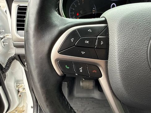 Used 2021 Jeep Grand Cherokee Laredo X AWD/4WD image 26