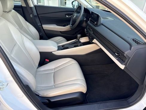 Used 2024 Honda Accord EX image 30